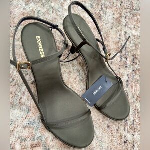 Express Olive kitten heel